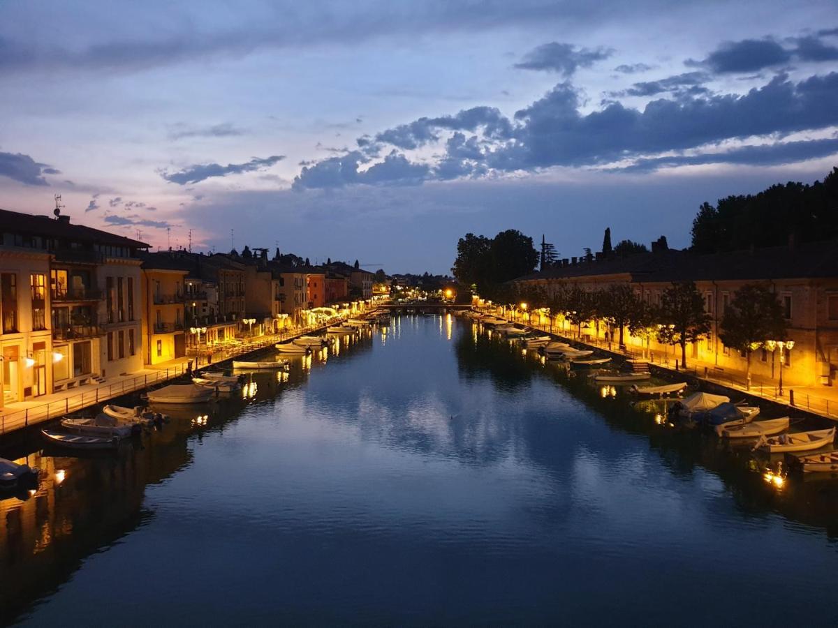 Casa Vacanza & Suite Joy Peschiera del Garda Bagian luar foto
