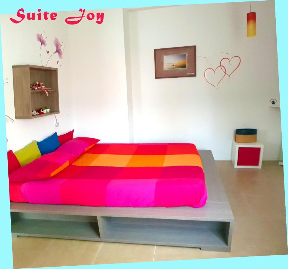 Casa Vacanza & Suite Joy Peschiera del Garda Bagian luar foto