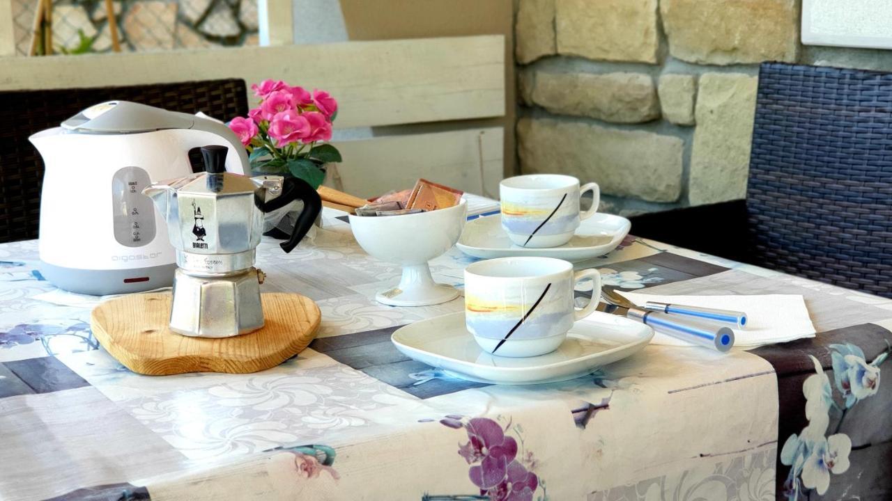 Casa Vacanza & Suite Joy Peschiera del Garda Bagian luar foto