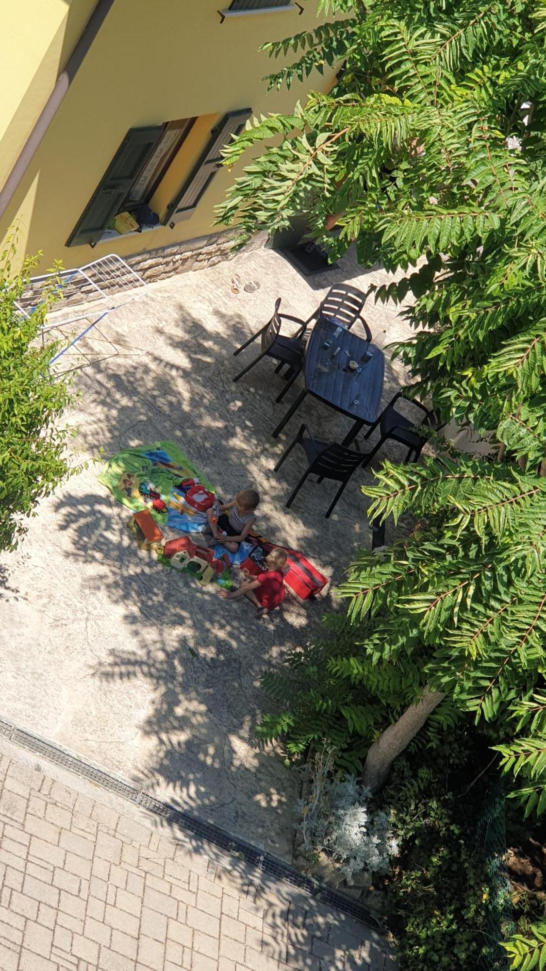 Casa Vacanza & Suite Joy Peschiera del Garda Bagian luar foto